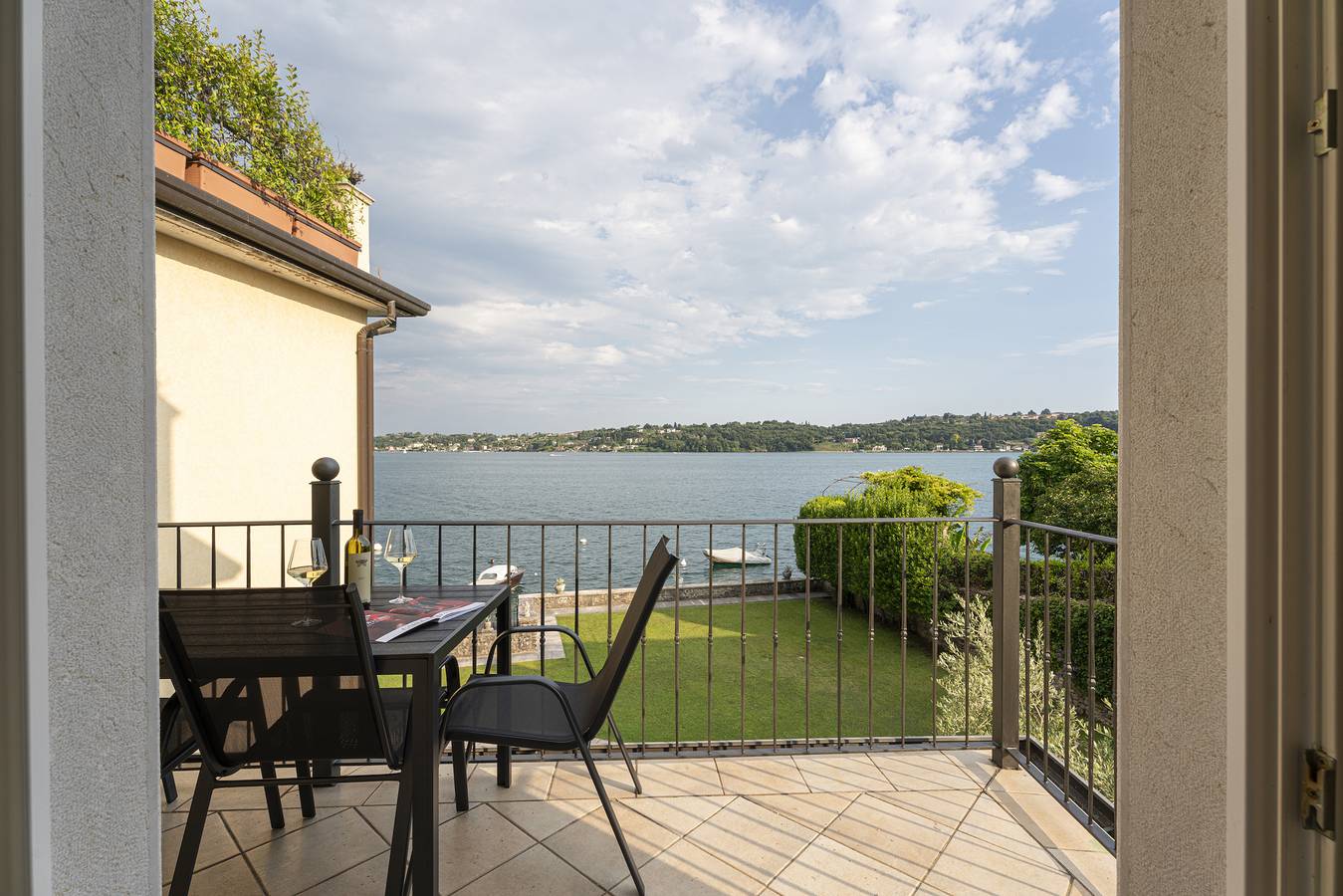 Ganze Wohnung, Apartment 'La Gioconda' mit Seeblick, Wlan und Klimaanlage in Salò, Gardasee-Berge