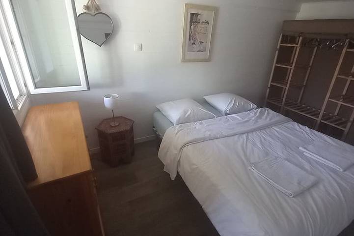 Chalet pour 6 personnes, avec terrasse et jardin, animaux acceptés à Gruissan Plage - 4