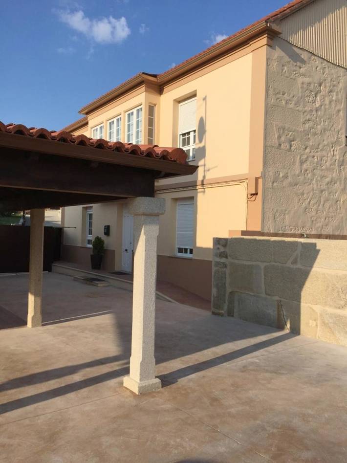 Apartamento para 6 personas, con vistas y jardín, Se admiten mascotas en Muros (Galicia)