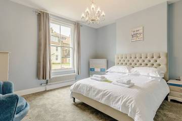 Cottage for 10 People in Whitby, North Yorkshire, Photo 3