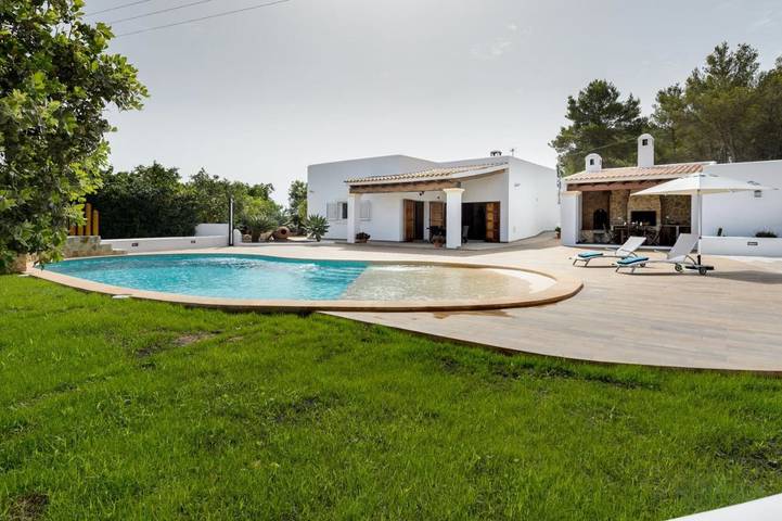 Location de vacances pour 4 personnes, avec jardin et piscine à Santa Gertrudis de Fruitera - 2