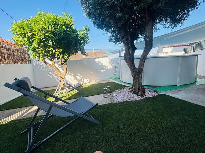 Casa de férias para 4 pessoas, com jardim e piscina, com animais de estimação em Castro Verde