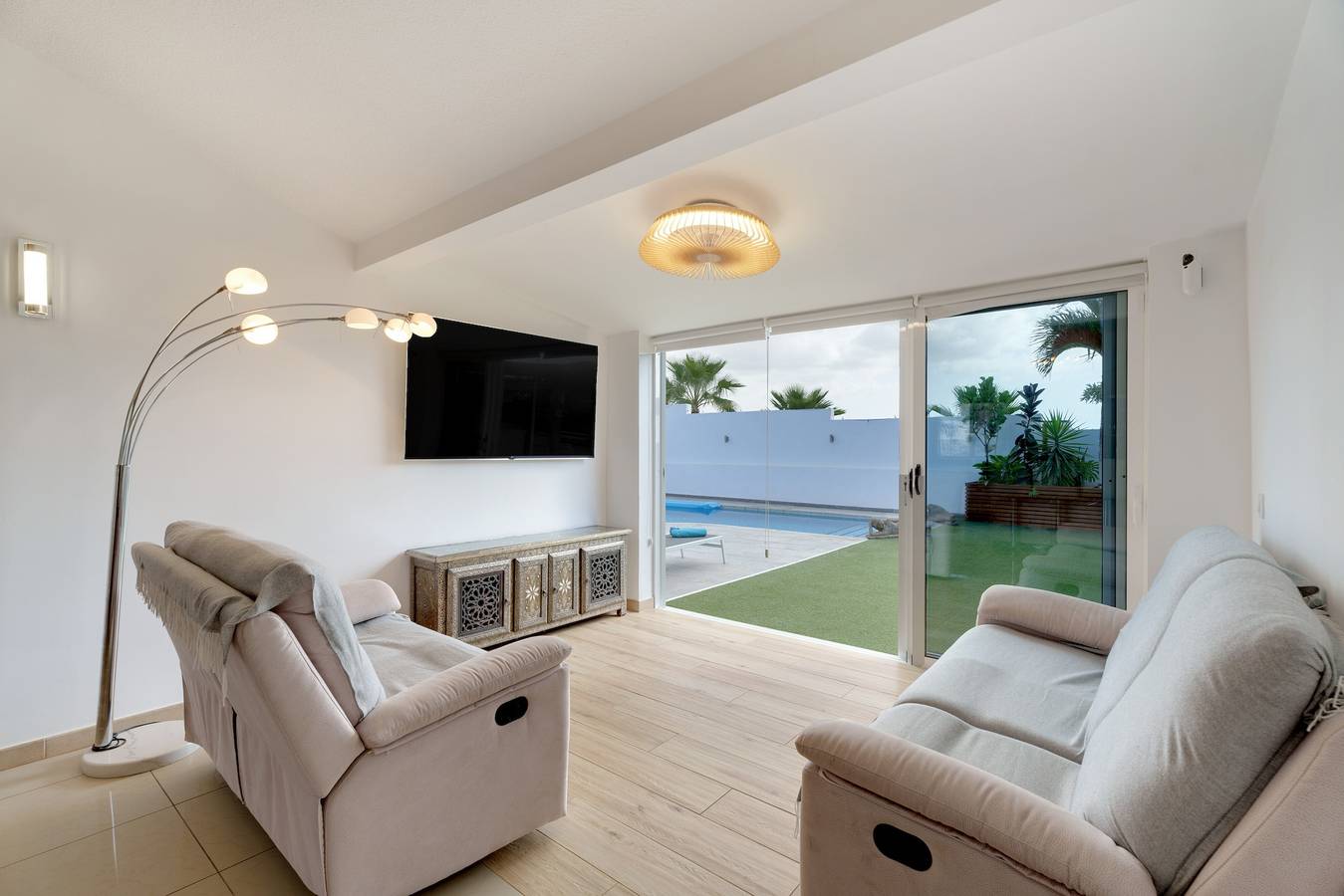 Villa de vacaciones 'Casa Zara' con vistas al mar, Wi-Fi y aire acondicionado in Amarilla Golf, Tenerife Sur