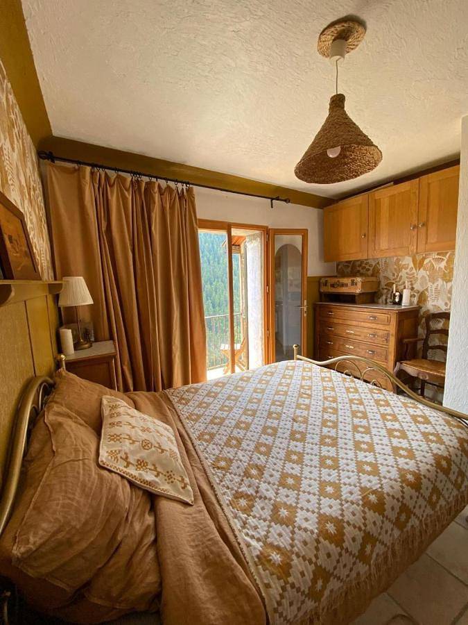 Gîte pour 2 personnes, avec balcon et vue à Roubion - 4