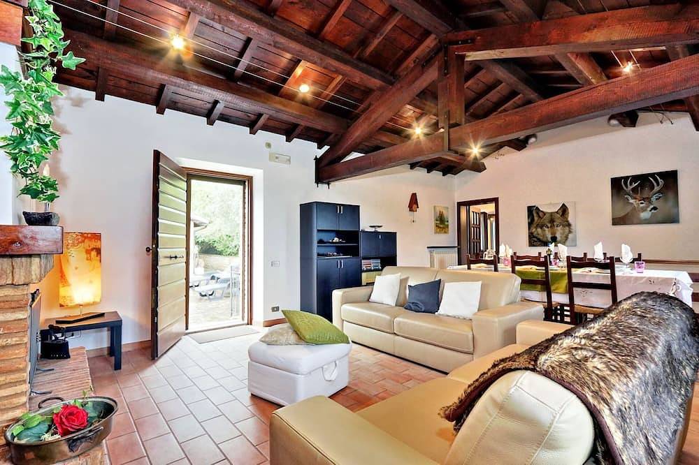 A rustico to be experienced! in San Severino Marche, Macerata Province