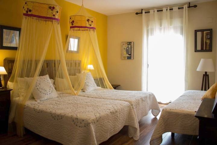 Casa rural para 21 personas, con vistas y jardín, Se admiten mascotas en Comarca de Segovia - 3