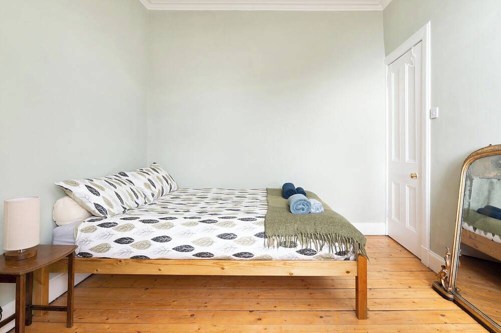 Appartamento intero, King's Road [425] - Una Camera da Letto Appartamento, Ospiti Massimo 3 in Edimburgo, Lothian