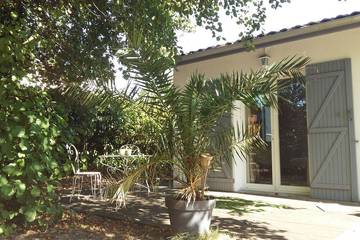 Maison d’hôte pour 2 personnes, avec jardin et piscine à Pessac