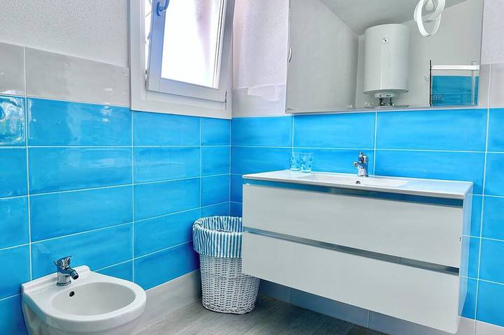 Villa 2 chambres, piscine privée, internet Wi-Fi, proche plage et commerces in Codaruina/Valledoria, Valledoria
