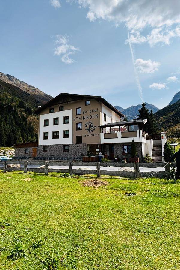 Ferienwohnung für 6 Personen, mit Garten und Sauna sowie Ausblick, mit Haustier im Pitztal