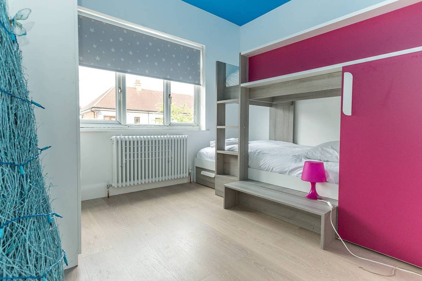 Spacious 3Br Home with Garden in North London in Brent, London