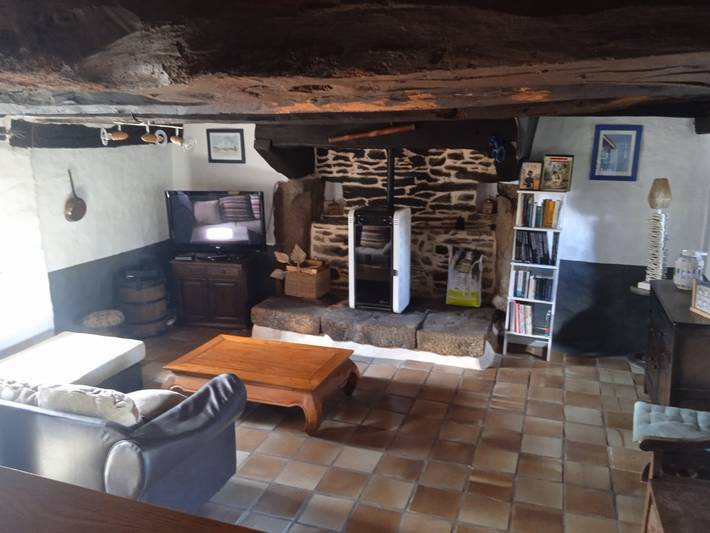 Gîte pour 6 personnes, avec terrasse et jardin dans Monts d'Arrée - 4