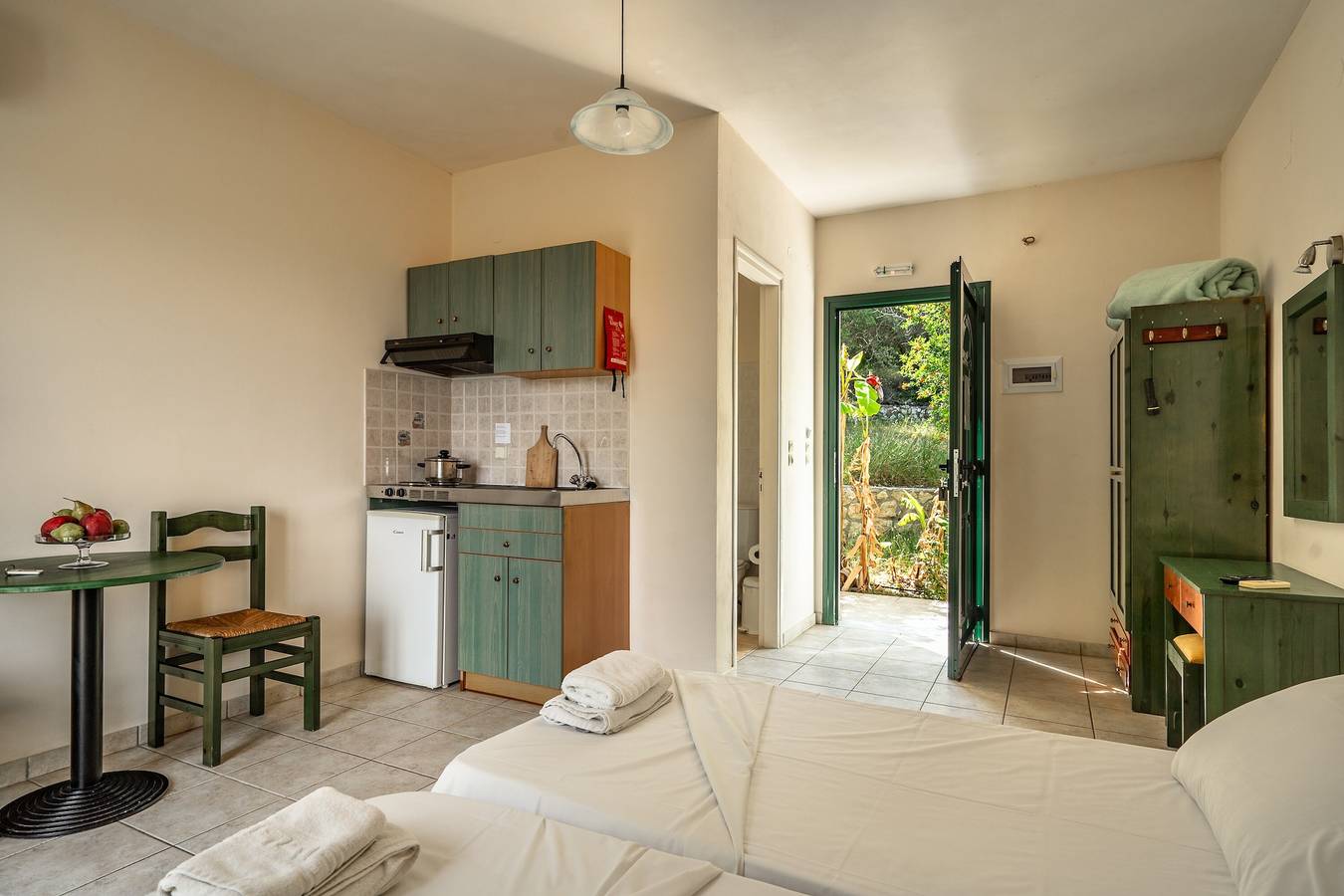 Entire studio, Studio Apartment "Anemona studio 7" with Shared Pool & Wi-Fi in Markopoulo (Kefalonia), Kefalonia