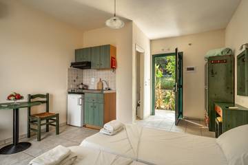 Apartment for 2 People in Kefalonia, Greece, Photo 1