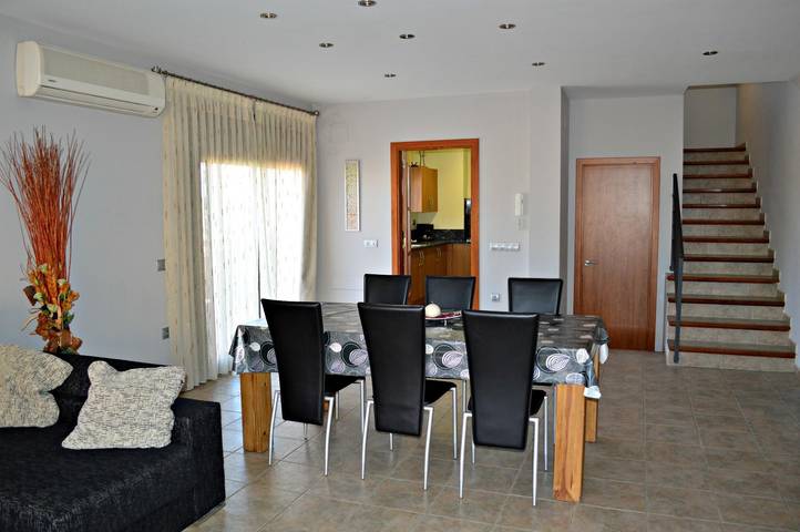 Casa rural para 8 personas, con jardín además de vistas y balcón en San Pedro Pescador - 4