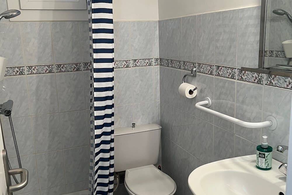 Entire apartment, 4-person apartment in issambres facing the sea relaxation and rest in Les Issambres, Roquebrune-sur-Argens