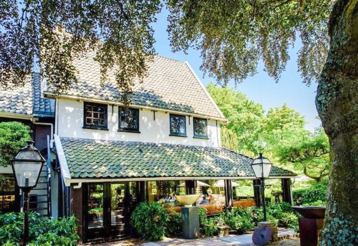 Hotel voor 2 personen, with Terras and Tuin as well as Uitzicht in Oegstgeest