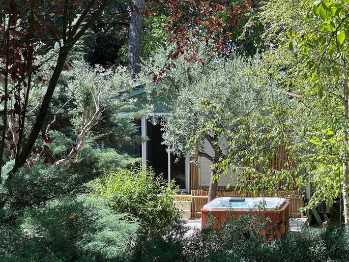 Maison d’hôte pour 2 personnes, avec jacuzzi ainsi que terrasse et jardin