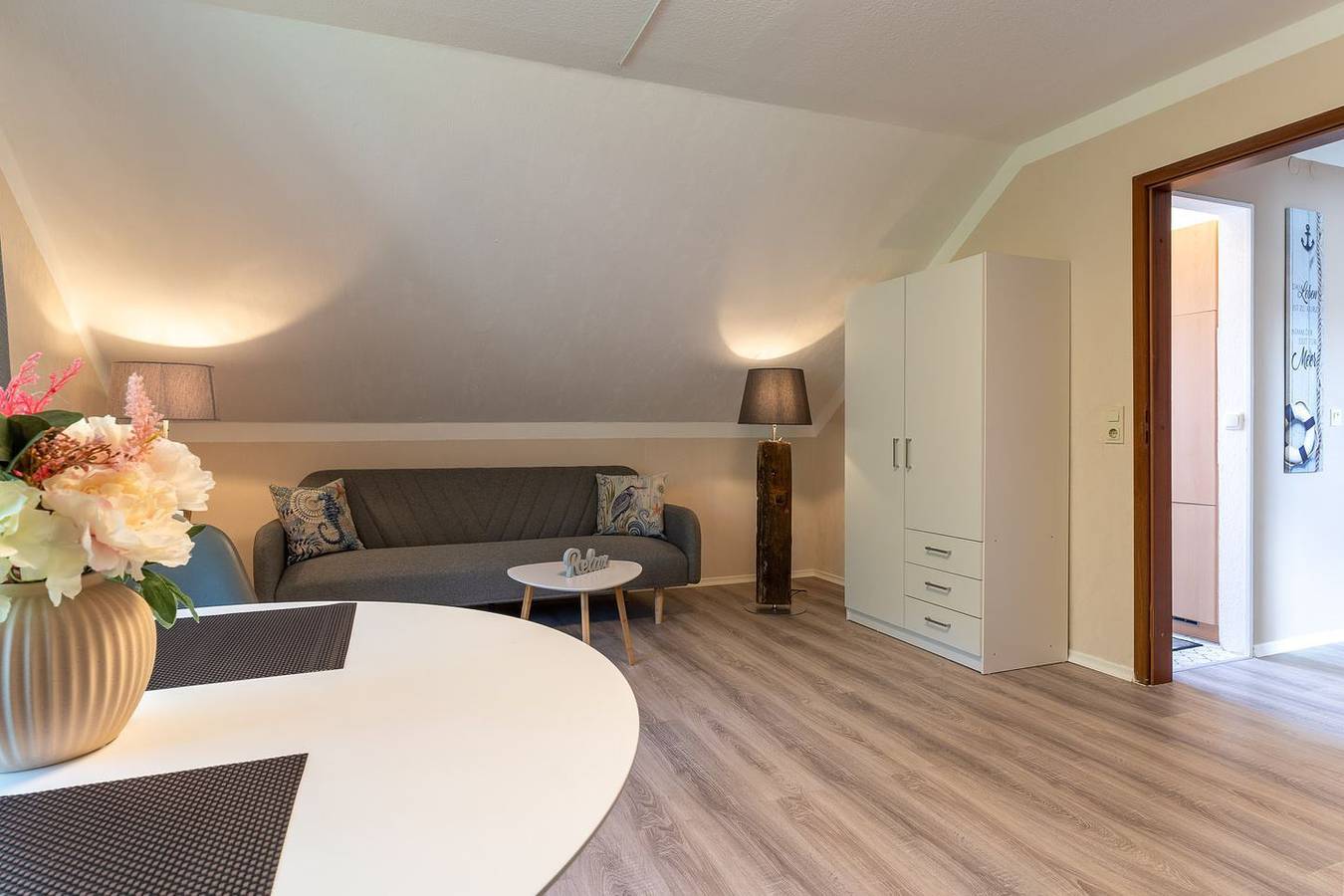 Ganze Wohnung, Schöne und geschmackvoll eingerichtete Ferienwohnung mit Hund im Ortsteil Bad in St. Peter-Bad, St. Peter-Ording