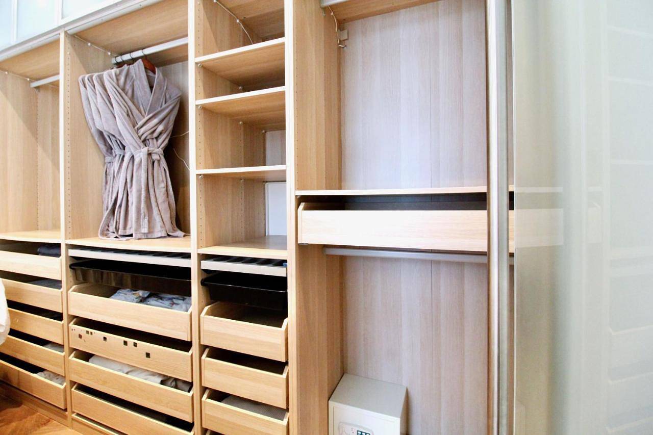 Apartamento inteiro, Urban Oasis in Neubau with Cozy Fireplace in Viena, Danúbio Baixa Áustria