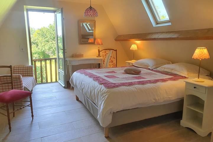 Location de vacances pour 7 personnes, avec jardin, animaux acceptés à Saint-Julien-de-Lampon - 2