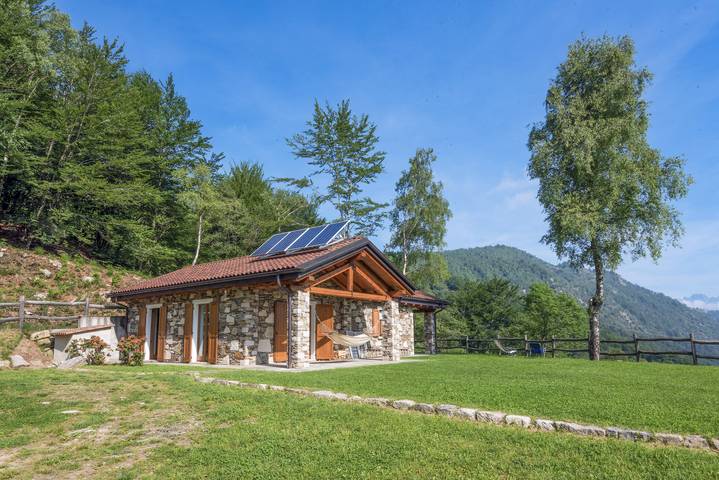 Ferienhaus für 6 Personen, mit Terrasse und Garten sowie Pool und Sauna in Lago Maggiore (Piemont) - 2