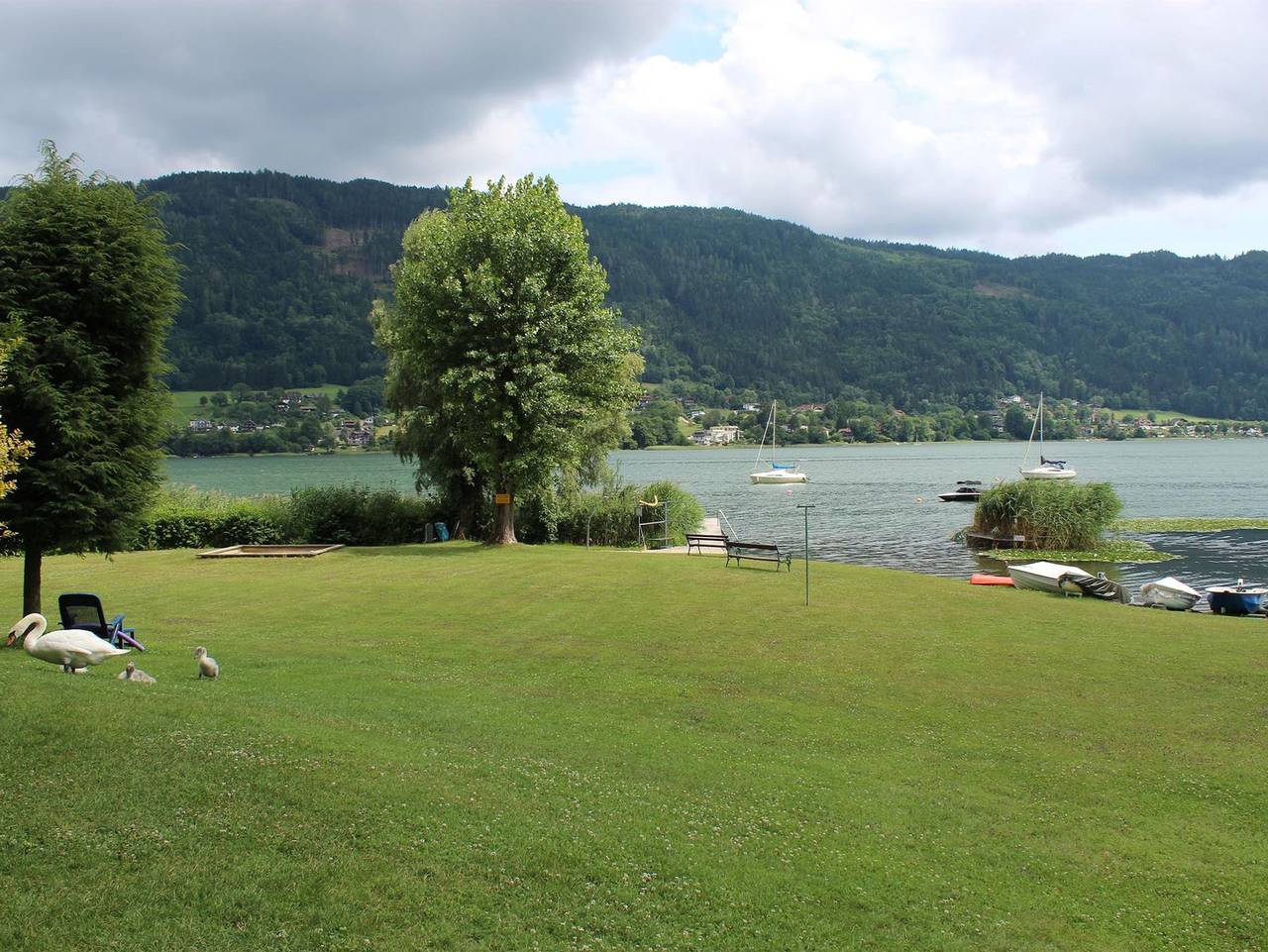 Ganze Ferienwohnung, Apartment Zeber - Direkt am See! - Apartment in Bodensdorf, Gerlitzen