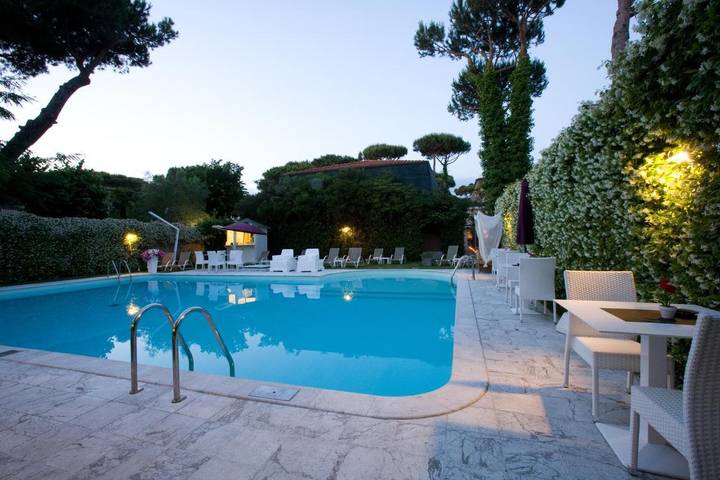 Hotel für 2 Personen, mit Terrasse und Garten sowie Pool