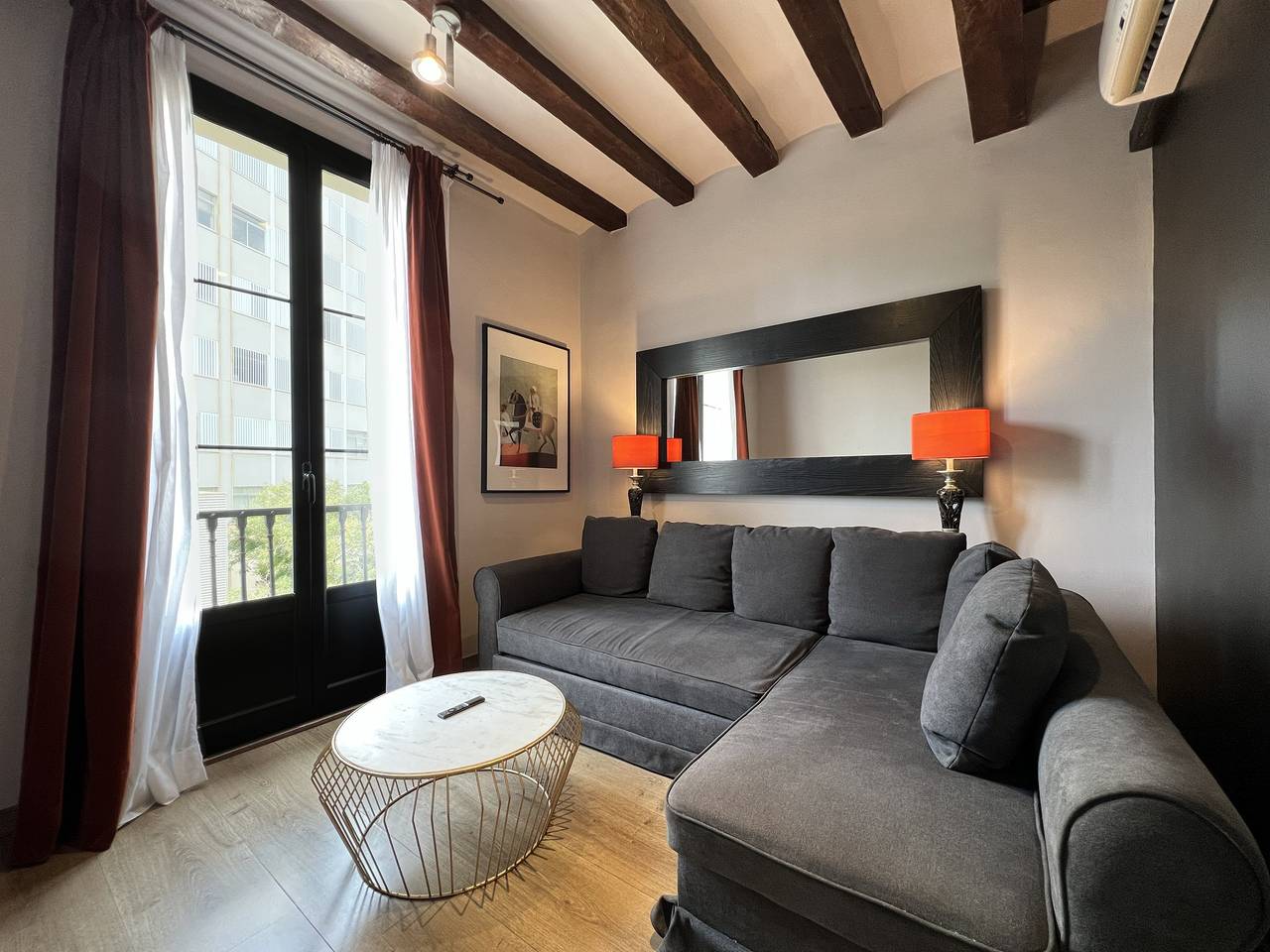 Loft per 2 Persone in Ciutat Vella, Barcellona