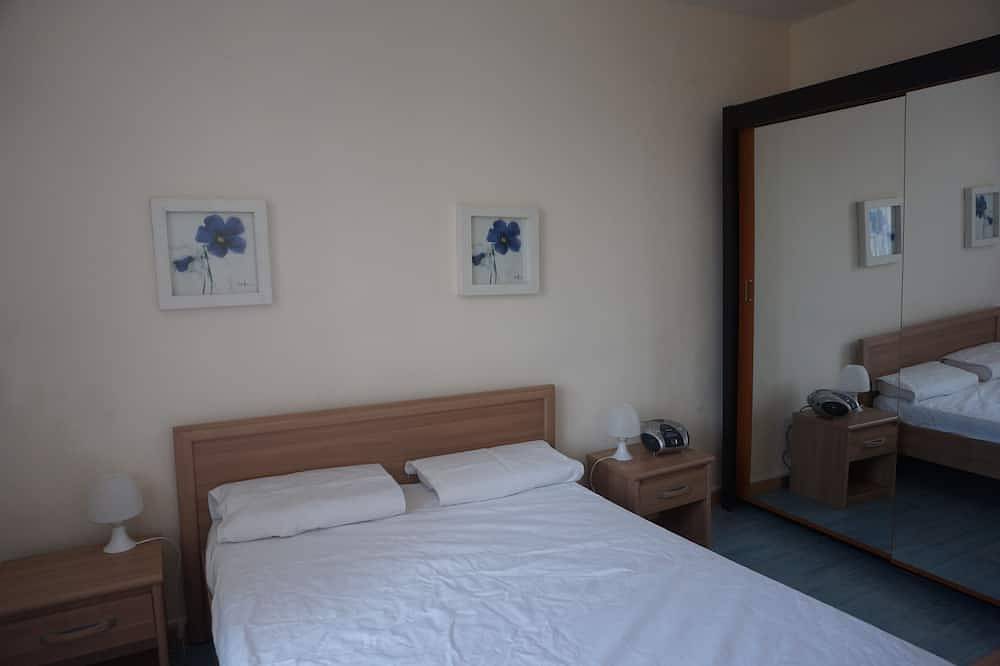 Appartement entier, St Malo (150 mètres plage du sillon) in Paramé, Saint-Malo