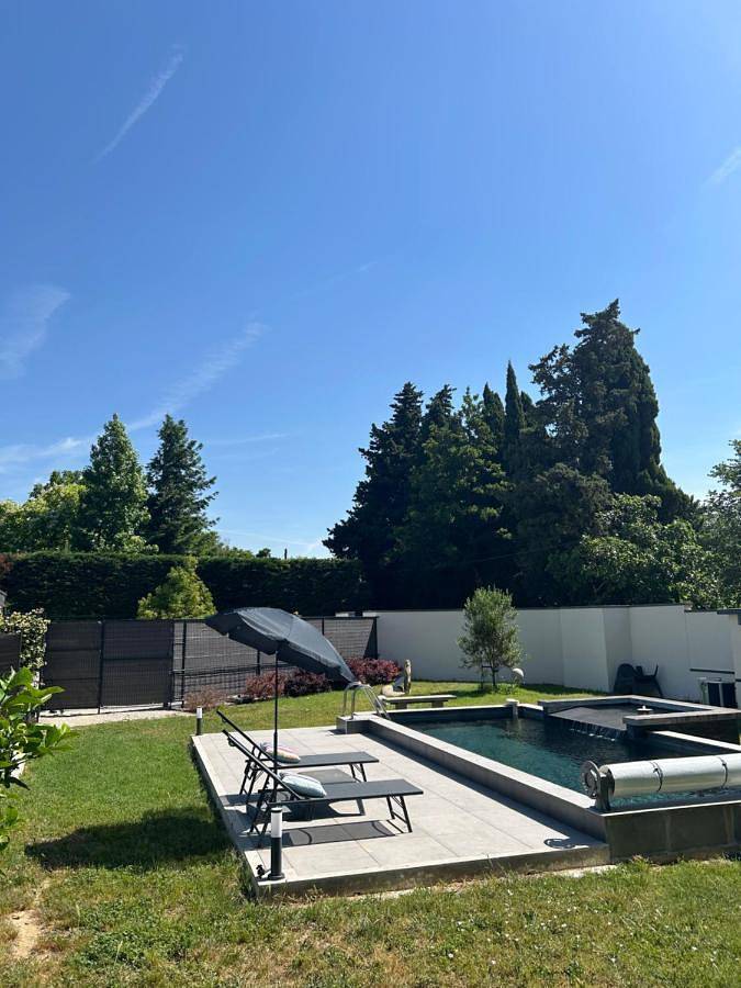 Maison de vacances pour 4 personnes, avec Terrasse ainsi que Jardin et Piscine