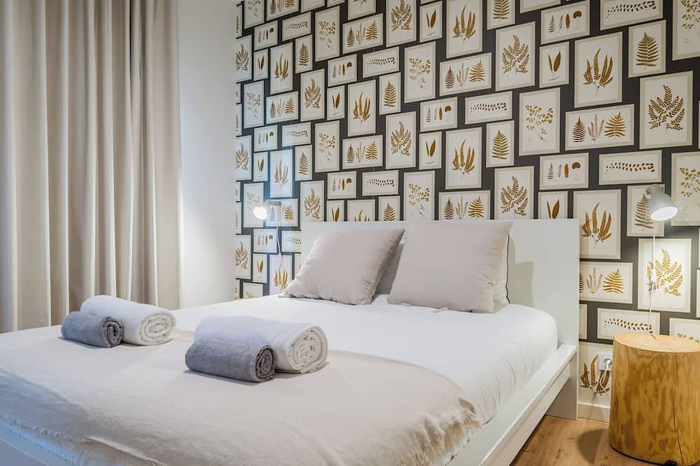 Ganze Wohnung, Apartment with a big sunny terrace in Cascais center, 5 minute walk to the beach in Cascais e Estoril, Costa de Lisboa