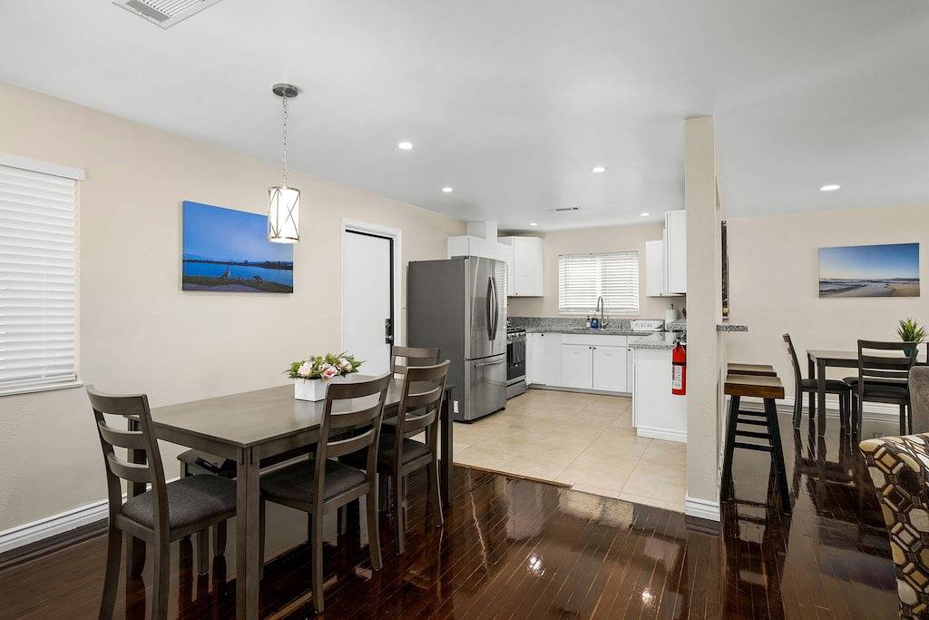 Upgraded 3B/2Bth Great Access to All You Need in Clovis, Fresno County