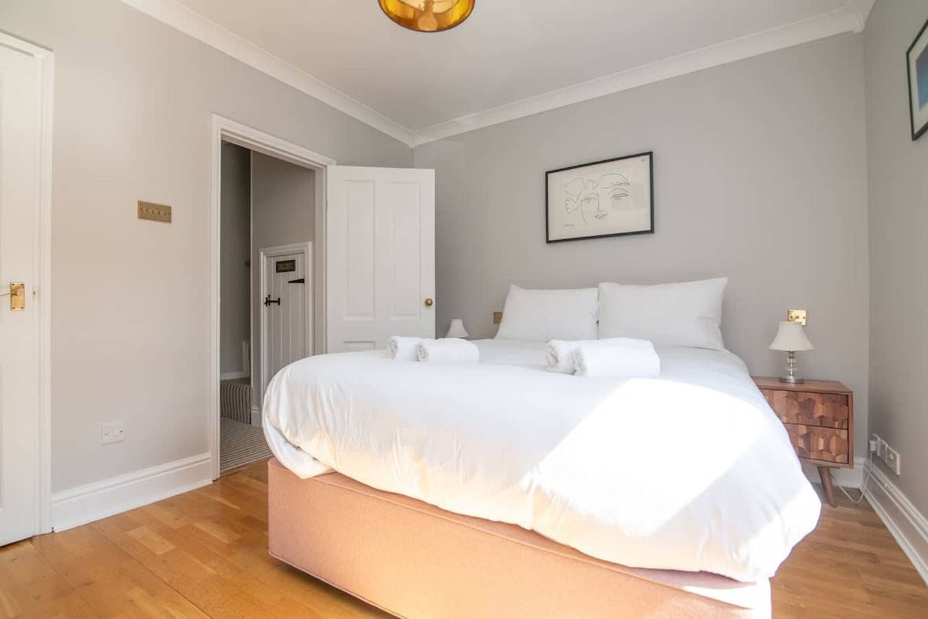 Central 2 Bd Townhouse in Stratford upon Avon, Warwickshire