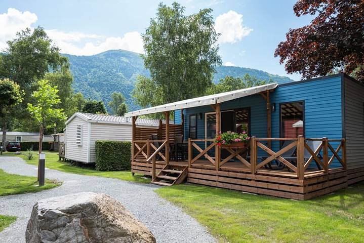 Caravane pour 4 personnes, avec Balcon/Terrasse et Terrasse