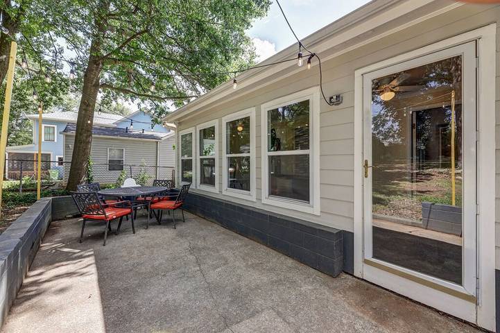 Bungalow for 8 people, with terrace and yard, with pets in Atlanta