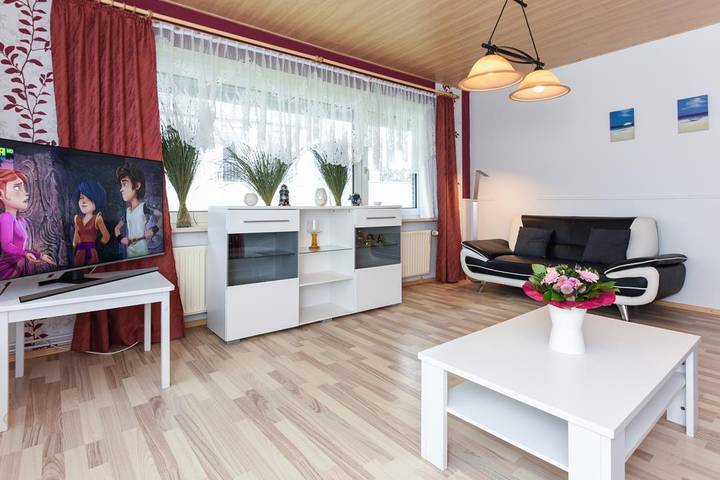 Ferienwohnung für 3 Personen, mit Pool und Terrasse, mit Haustier in Bensersiel