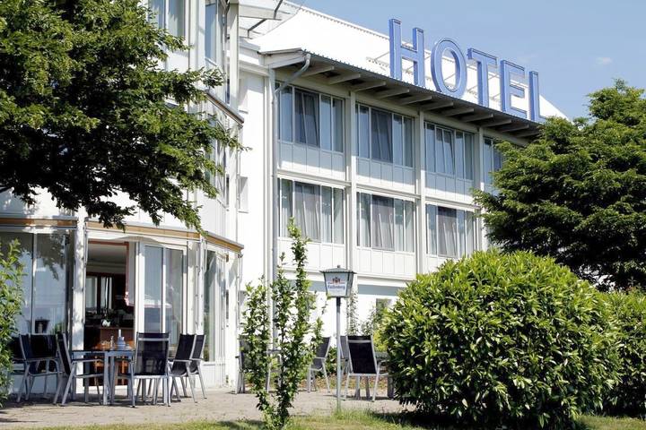 Hotel für 3 Personen, mit Ausblick und Terrasse sowie Garten, mit Haustier in Schwanau - 3
