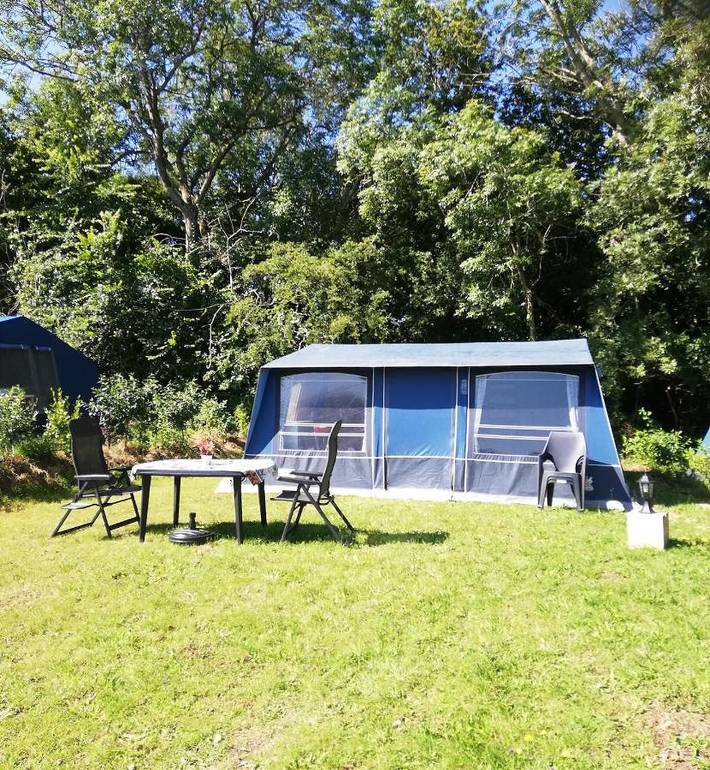 Camping pour 5 personnes, avec Terrasse ainsi que Jardin et Vue