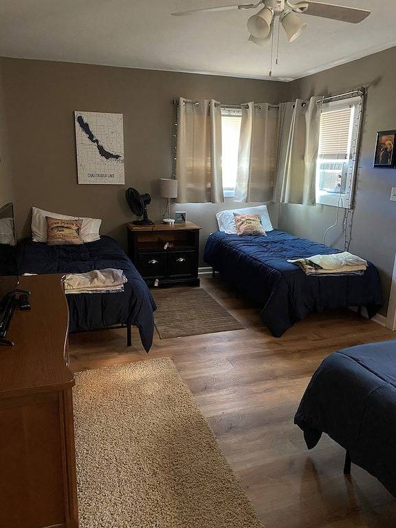 Vacation rental for 10 people, with terrace and yard in Chautauqua Lake