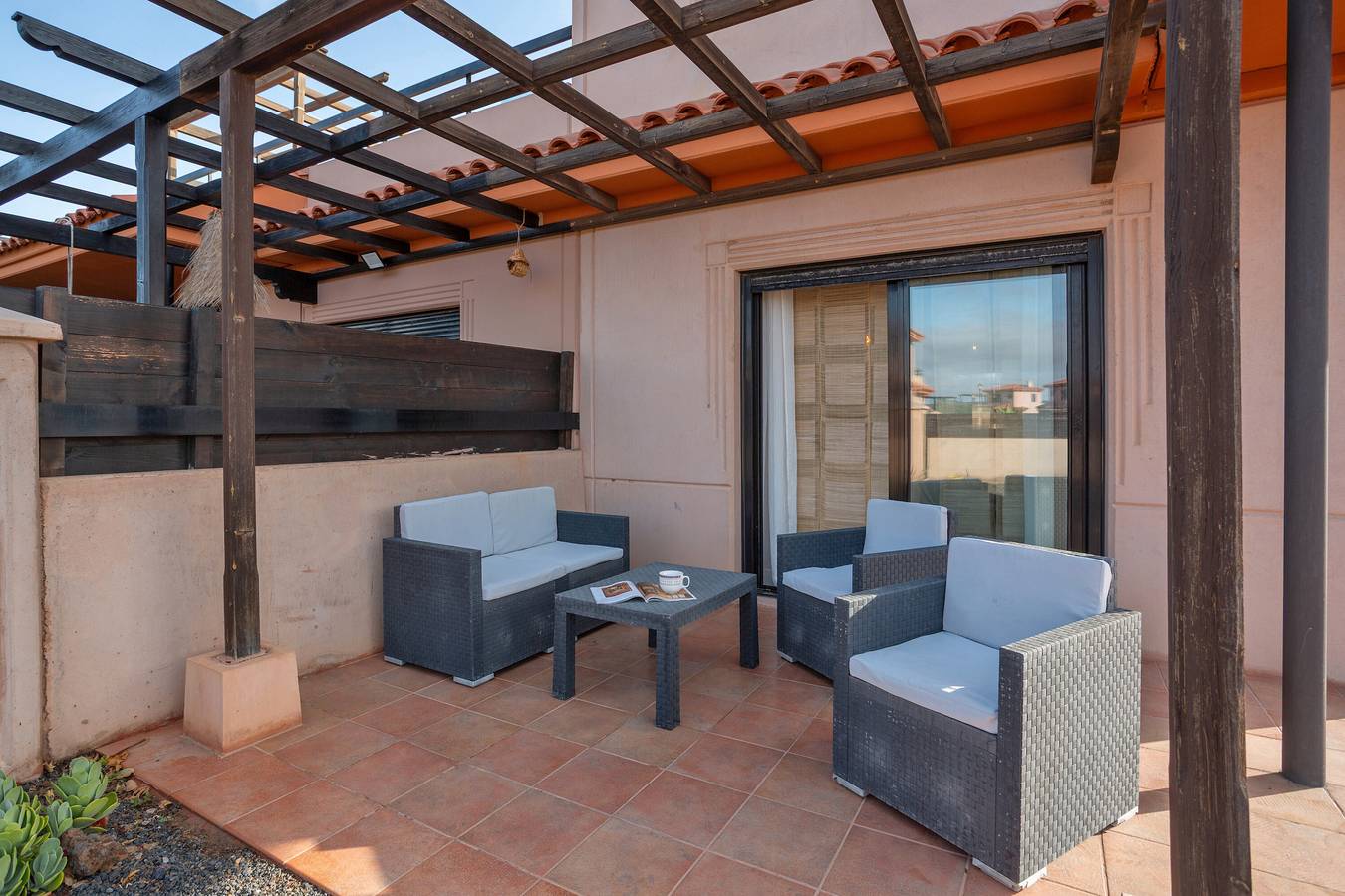 Ferienhaus 'Vanilla Ocean' mit Meerblick, Gemeinschaftspool und Wlan in La Oliva, Fuerteventura