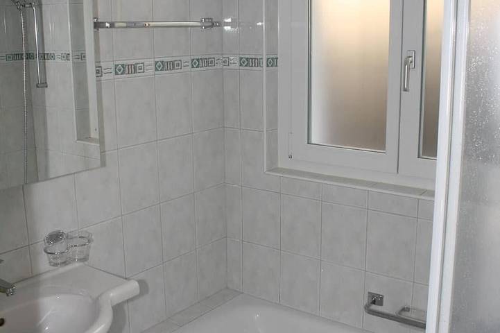 Ferienhaus für 6 Personen, mit Terrasse und Garten in Brissago - 4