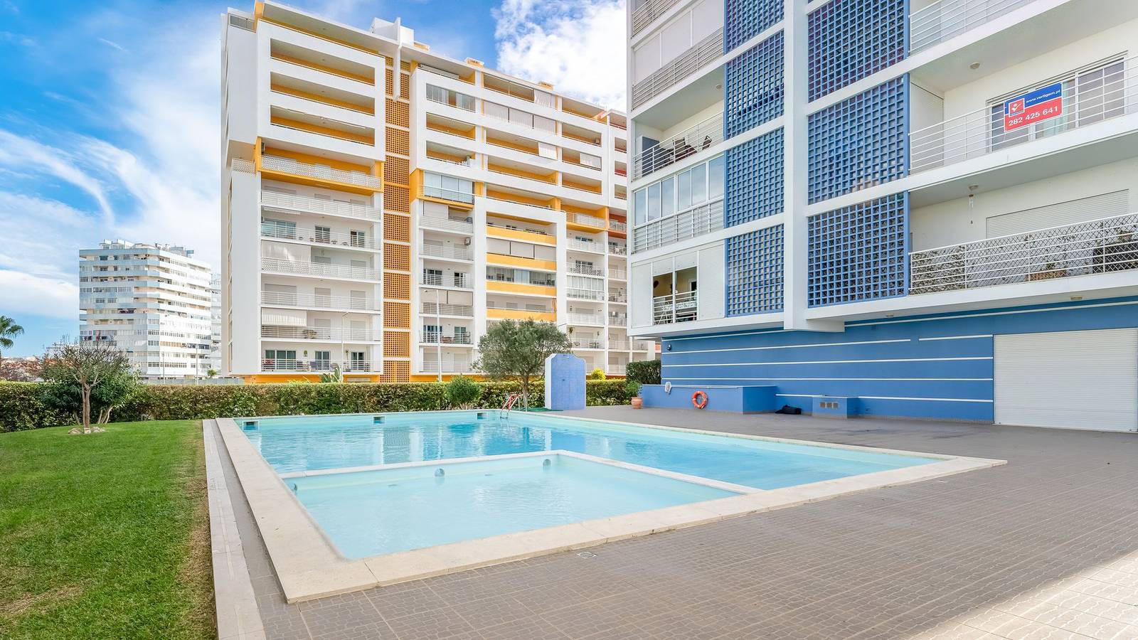 Ganze Wohnung, Ferienwohnung für 4 Personen mit Pool in Portimão, Faro Distrikt