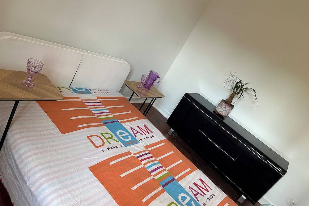 Apartamento entero, Soothing 3-bedroom apartment with Wifi in charming Voiron in Voiron, Isère