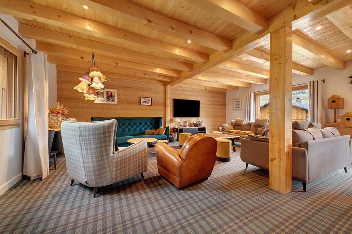 Chalet 'Les Carroz De Mary - Sommand' con vistas a la montaña, terraza privada y Wi-Fi in Mieussy, Region Bonneville