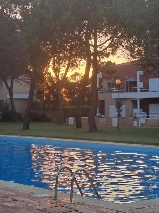 Gîte pour 6 personnes, avec piscine et bassin pour enfant ainsi que vue et jardin dans Fão - 3