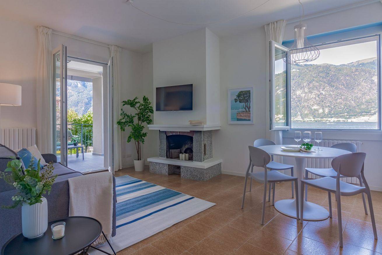 Ganze Wohnung, Ferienwohnung für 2 Personen mit Garten in Carvagnana (Lezzeno), Lezzeno