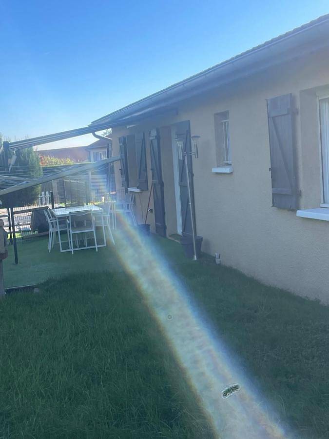 Location de vacances pour 6 personnes, avec Terrasse ainsi que Jardin et Piscine à Chénas - 3