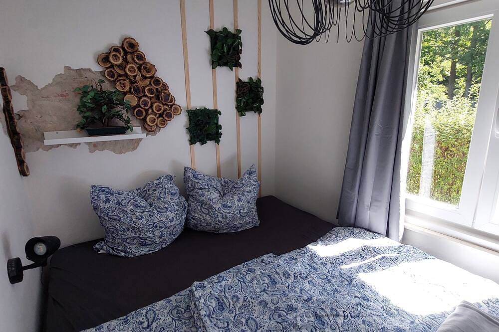 Gemütlicher Bungalow (mit Sauna) auf Wassergrundstück mit Steg. Berlin. in Wernsdorf, Königs Wusterhausen