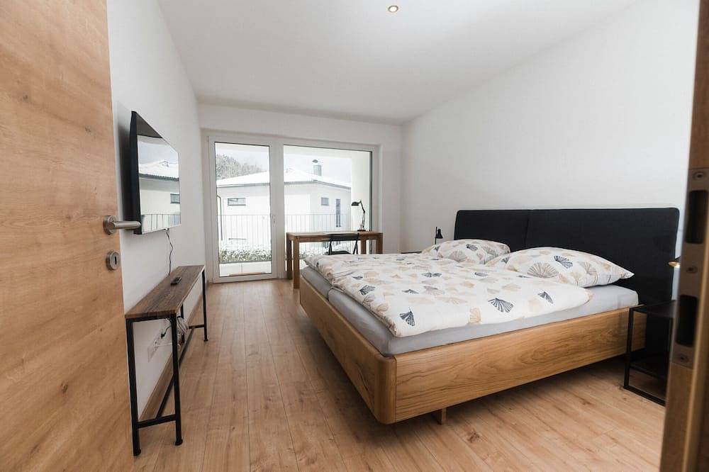 Ganze Wohnung, Ferienwohnung Bergsonne mit Tiefgaragenplatz und Sonnenbalkon in Bad Ischl, Traunviertel